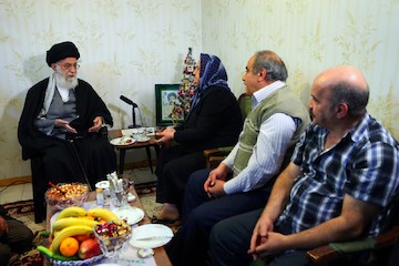  Leader visited the family home of Assyrian martyr, Robert Lazar