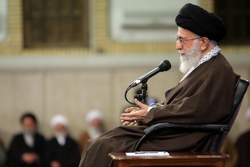  Ayatollah Khamenei meets with Friday Prayer Leaders
