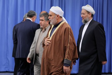 Ayatollah Khamenei meets with Friday Prayer Leaders 