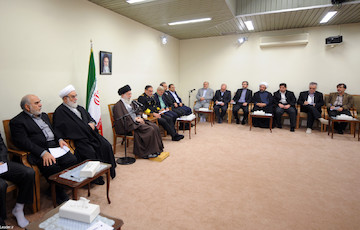 Secretary and officials of Supreme National Security Council  met with Leader