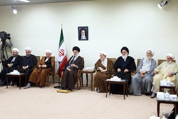 Leader meets with Members of Assembly of Experts