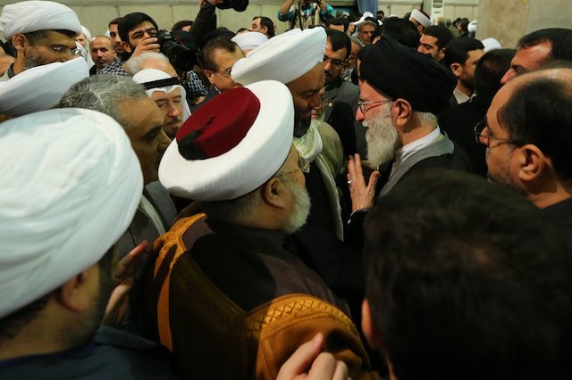 Sunni Scholars express their gratitude towards Ayatollah Khamenei 