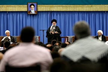 Photos: Ayatollah Khamenei met with government officials and ambassadors of Islamic countries