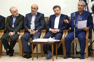 Ayatollah Khamenei met with the President and his cabinet members