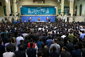 Academically outstanding students met with Ayatollah Khamenei