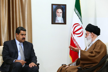  Ayatollah Khamenei meets with Nicolás Maduro