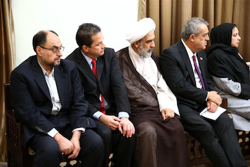  Nicolás Maduro meets with Ayatollah Khamenei 