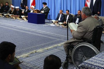 Quran reciters meet with Ayatollah Khamenei on the commencement of Ramadan