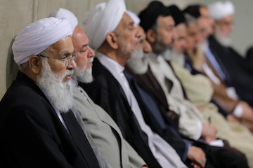 Ayatollah Khamenei meets with Iranian organizers and administrators of Hajj