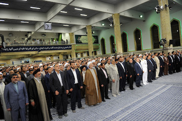 Imam Khamenei Endorses the President Hassan Rouhani
