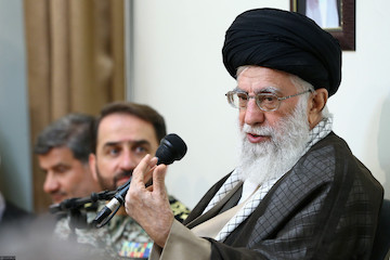 Ayatollah Khamenei, the Commander and Chief of Iran’s Armed Forces, received commanders and officials of IRI's Army.