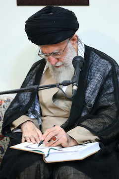 Ayatollah Khamenei received the family of Martyr Mohsen Hojaji 