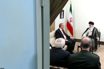 Ayatollah Khamenei receives Turkish President Recep Tayyip Erdoğan