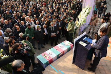 Iranians attend funeral of Martyred veteran commander Ali Khoshlafz