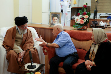 Ayatollah Khamenei visited Christian martyr's family