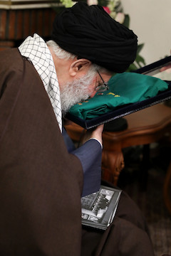 Ayatollah Khamenei at Martyr Mohammad Hossein Haddadian's home