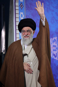 Ayatollah Khamenei met with teachers and university staffs on Teachers Week