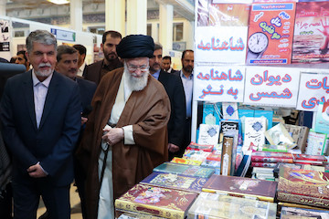 Ayatollah Khamenei visited Tehran’s International Book Fair