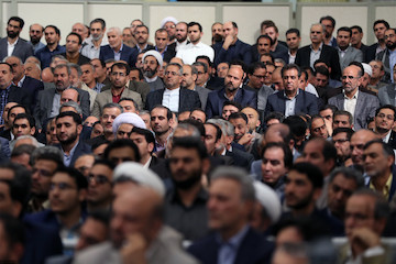 University professors, intellectuals and researchers met with Ayatollah Khamenei