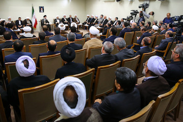 Meeting with the chairman and officials of the Judiciary Branch
