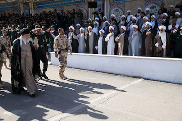 Ayatollah Khamenei speaks at graduation ceremony in Imam Hussain Officers Academy