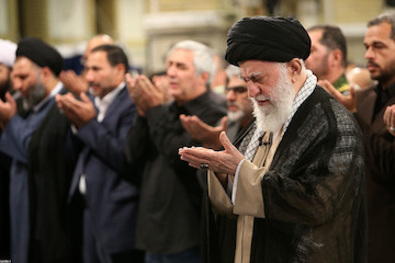 War veterans meet with Imam Khamenei 