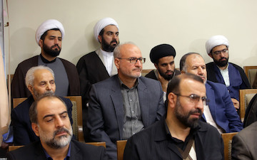 Members of Congress in Commemoration of Qazvin's martyrs met with Ayatollah Khamenei