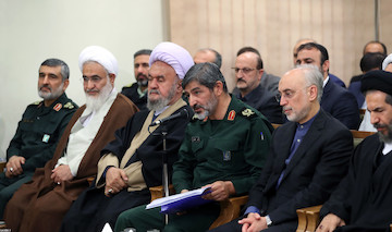 Members of Congress in Commemoration of Qazvin's martyrs met with Ayatollah Khamenei