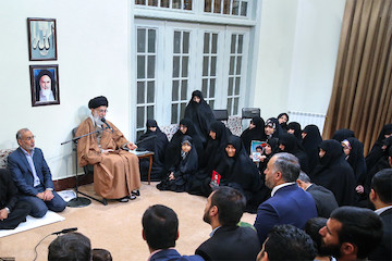 Meeting with family of Martyrs for security