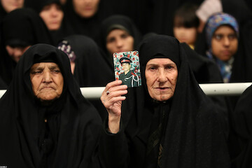 Families of martyrs met with Ayatollah Khamenei
