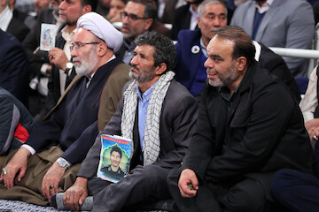 Families of martyrs met with Ayatollah Khamenei