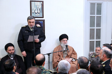 Ayatollah Khamenei met with Police commanders and staff