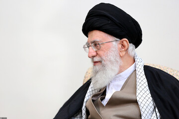 Ayatollah Khamenei met with Ziad Al-Nakhala