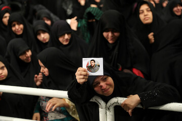 Thousands of people of Qom met with Imam Khamenei