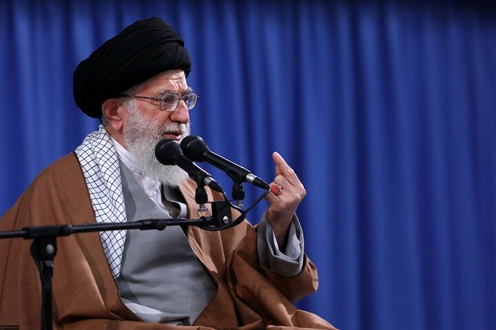 Down with USA means down with the US ruling class: Imam Khamenei