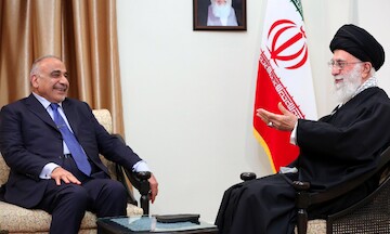 Ayatollah Khamenei received the Iraqi Prime Minister 