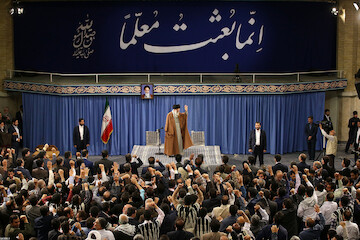 Imam Khamenei met with teachers