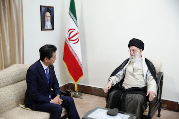 Japanese Minister, Shinzō Abe, met with Ayatollah Khamenei