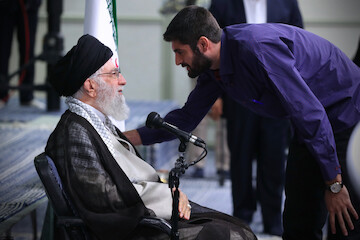 Olympiad medalists and youth volleyball team met with Imam Khamenei