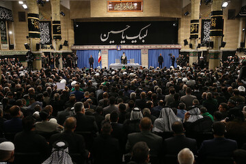 Iraqi mawkib organizers met with Imam Khamenei