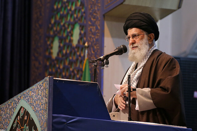 Imam Khamenei led Friday prayer