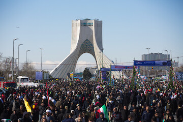 Photos: Iranians hold great rallies celebrating the 22nd of Bahman  throughout the country