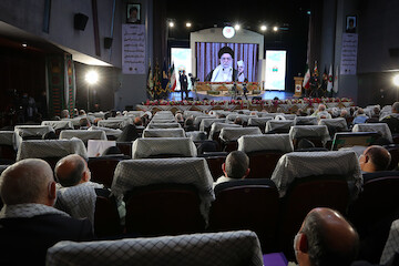 Ceremony honoring veterans of the Sacred Defence