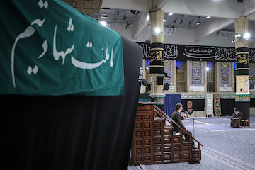 Recitation of the Arbaeen supplication alongside Imam Khamenei