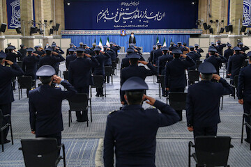 Imam Khamenei met with Army Air Force commanders and staff