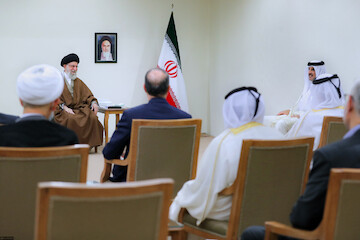 The Emir of Qatar met with Imam Khamenei