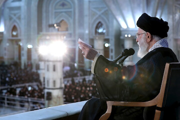 33rd anniv._Imam Khomeini-head1-02