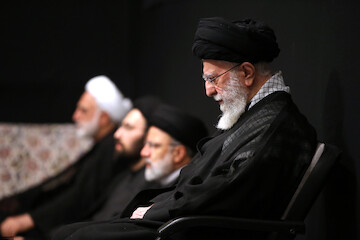 Ayatollah Khamenei attended second night of mourning ceremonies for Imam Hussain (pbuh)
