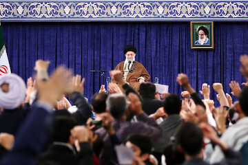 Imam Khamenei met with people of Qom