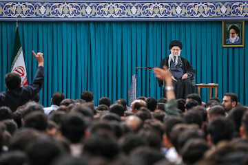 Genuine, academic, and effective
Imam Khamenei's meeting with the Univ. students